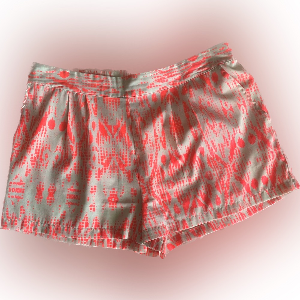 Forever 21 Shorts - Juniors Size Large